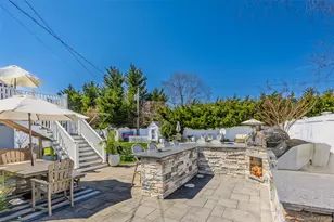 22 Marquette Dr, Smithtown, NY 11787 - Photo 5