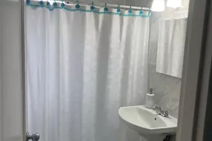 7 Stokes Ave, Yonkers, NY 10710 - Photo 7