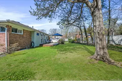 8 Bass Court, Huntington, NY 11743 - Photo 17