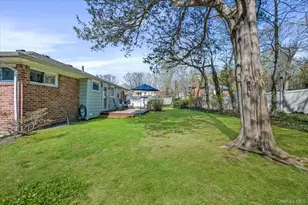 8 Bass Ct, Huntington, NY 11743 - Photo 17
