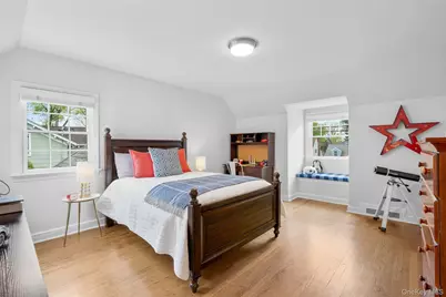 213 N Barry Avenue, Mamaroneck, NY 10543 - Photo 21