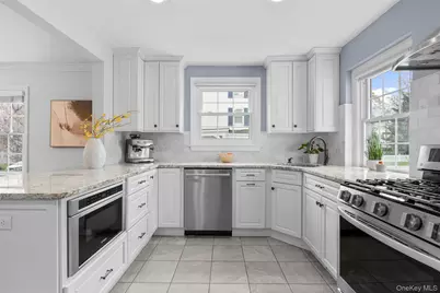 213 N Barry Avenue, Mamaroneck, NY 10543 - Photo 9