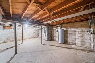 23 Lakewood Ave, Ronkonkoma, NY 11779 - Photo 21