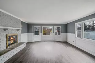 23 Lakewood Ave, Ronkonkoma, NY 11779 - Photo 11