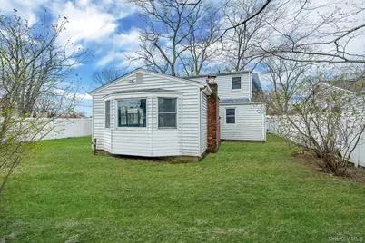 23 Lakewood Avenue, Ronkonkoma, NY 11779 - Photo 25