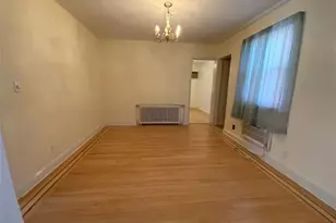 1086 Tulip Ave, Franklin Square, NY 11010 - Photo 5