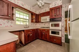 44 Emery St, Mount Kisco, NY 10549 - Photo 9