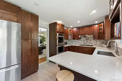 99 Donnybrook Road, Scarsdale, NY 10583 - Photo 9