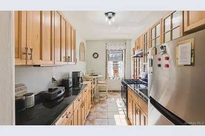 185 Marine Avenue #2C, Brooklyn, NY 11209 - Photo 15