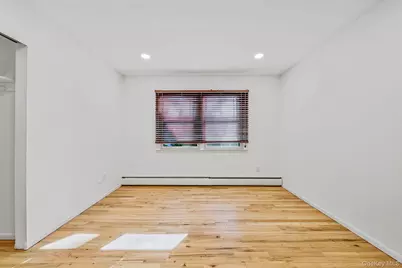 25 Farmington Lane, Melville, NY 11747 - Photo 25