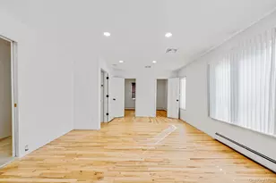 25 Farmington Ln, Melville, NY 11747 - Photo 31