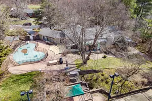 8 Astro Pl, Dix Hills, NY 11746 - Photo 41