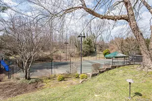 8 Astro Pl, Dix Hills, NY 11746 - Photo 39