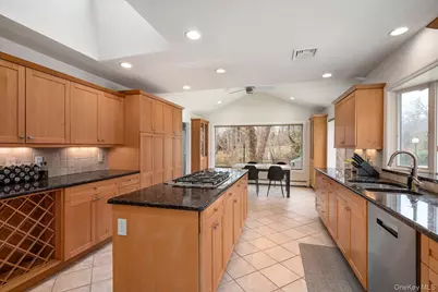 8 Astro Place, Dix Hills, NY 11746 - Photo 11