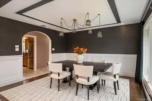 8 Astro Pl, Dix Hills, NY 11746 - Photo 7