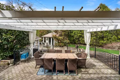 12 Kingswood Circle, Old Bethpage, NY 11804 - Photo 33