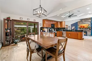 12 Kingswood Cir, Old Bethpage, NY 11804 - Photo 5