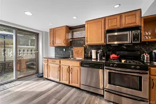 12 Kingswood Cir, Old Bethpage, NY 11804 - Photo 25