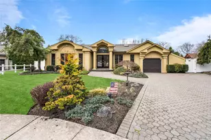 12 Kingswood Cir, Old Bethpage, NY 11804 - Photo 37