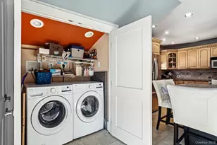 160 St Marks Ave, Freeport, NY 11520 - Photo 13