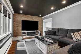 160 St Marks Ave, Freeport, NY 11520 - Photo 3