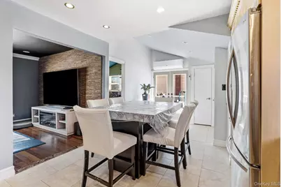 160 Saint Marks Avenue, Freeport, NY 11520 - Photo 5