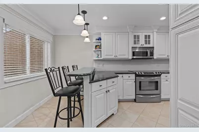 163 Boathouse Lane Lane #163, Bay Shore, NY 11706 - Photo 7