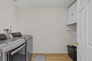 163 Boathouse Ln Ln, Bay Shore, NY 11706 - Photo 23