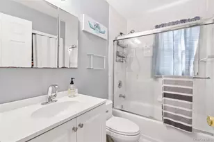 4 Erlwein Ct, Massapequa, NY 11758 - Photo 9