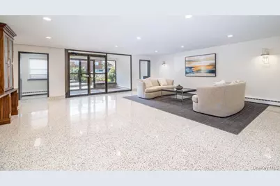 90 South Park Avenue #B3, Rockville Centre, NY 11570 - Photo 3