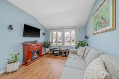 3114 Connecticut Avenue, Medford, NY 11763 - Photo 9