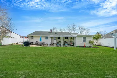 3114 Connecticut Avenue, Medford, NY 11763 - Photo 29