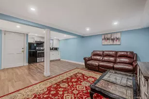 160 Hounslow Rd, Shirley, NY 11967 - Photo 9