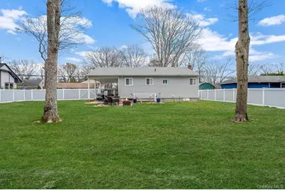 160 Hounslow Road, Shirley, NY 11967 - Photo 27