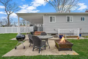 160 Hounslow Rd, Shirley, NY 11967 - Photo 29