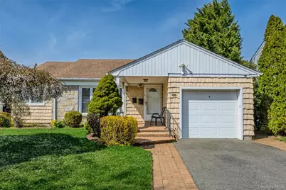 25 Lawrence Street, New Hyde Park, NY 11040 - Photo 1