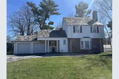 91 Port Washington Boulevard, Roslyn, NY 11576 - Photo 1