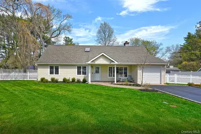 51 Fairfields Lane, Huntington Station, NY 11746 - Photo 1