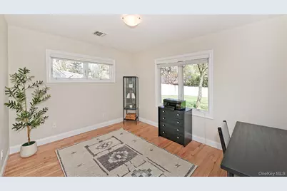 51 Fairfields Lane, Huntington Station, NY 11746 - Photo 19