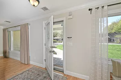 51 Fairfields Lane, Huntington Station, NY 11746 - Photo 3