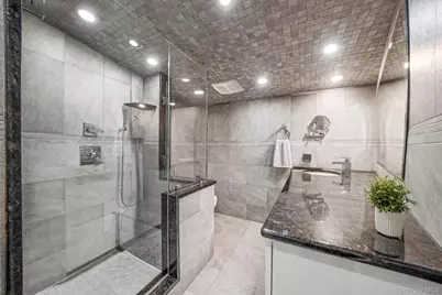 100 Anderson Avenue, North Babylon, NY 11703 - Photo 35