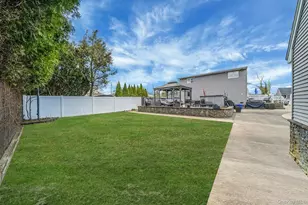 100 Anderson Ave, North Babylon, NY 11703 - Photo 7