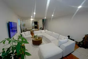 90-30 Vanderveer St, Queens Village, NY 11428 - Photo 5