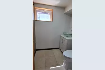 39 Lipton Lane, Williston Park, NY 11596 - Photo 19