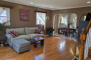 39 Lipton Ln, Williston Park, NY 11596 - Photo 19