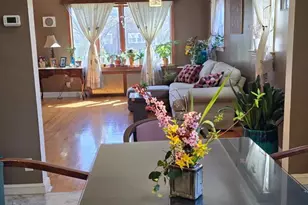 39 Lipton Ln, Williston Park, NY 11596 - Photo 11