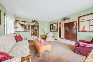 199 Gleeland St, Deer Park, NY 11729 - Photo 5