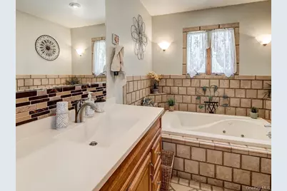85 Surrey Road, Chester, NY 10918 - Photo 17