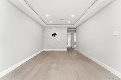 10525 63rd Drive, Forest Hills, NY 11375 - Photo 29