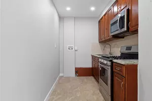 105-25 63rd Dr, Forest Hills, NY 11375 - Photo 21